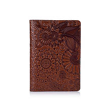 Обкладинка для паспорта "Мистецтво мехенді" з натуральної шкіри з художнім тисненням