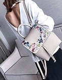 Рюкзак сумка міський жіночий з еко шкіри з вишивкою (бежевий), фото 4
