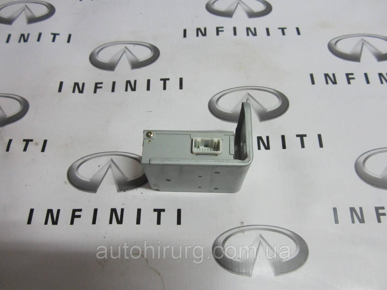 Блок керування камерою заднього огляду Infiniti QX56 284A17S000 / 284A17S001 / 284A1CC000