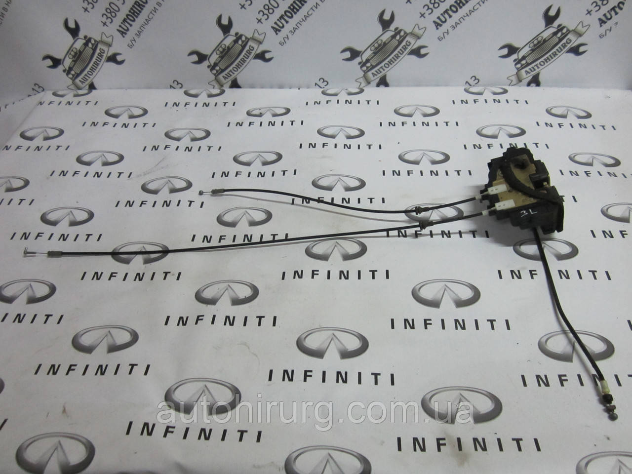 Замок заднього лівого дверей Infiniti QX56 82501ZW00A