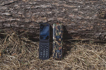 Свежий фотообзор противоударного телефона Land Rover F999 10
