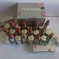 Помада Kylie Jenner lipstick 12 натуральных оттенков в упаковке