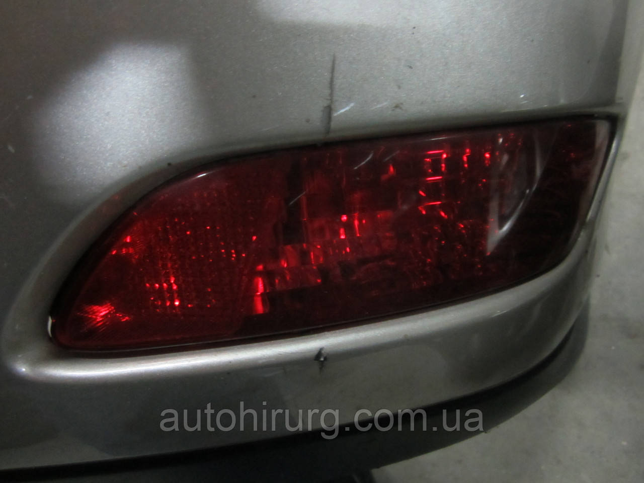 Задній правий стоп lexus rx300 у бампері