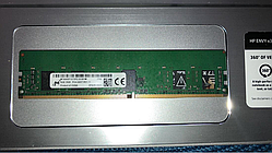 Micron 8GB PC4-2400T(MTA9ASF1G72PZ)