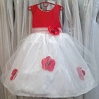 5.76 Необычное белое с красным нарядное детское платье-маечка с маками на 4-6 лет