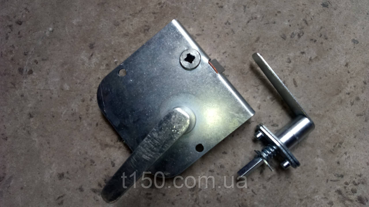 150.45.070 Замок дверей Т-150