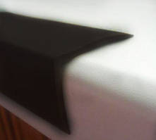 Гумовий кут, гладкий (40х30х2 мм)