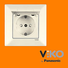 Розетка із заземленням, кришкою і захисними шторками VIKO Meridian Крем