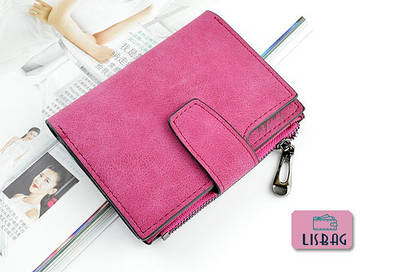 Яскраво-рожевий маленький жіночий гаманець на кнопці під нубук, м'який