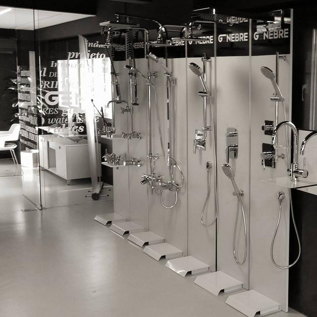 душова система прихованого монтажу