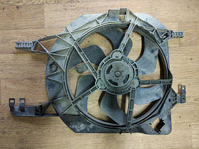 Вентилятор радіатора (-АС) Renault Trafic, Opel Vivaro, 1.9, 2.0, 2001-2011, 7701069897 (Б/У)