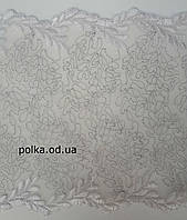 Вишивка на сітці, срібло на білому, ширина 18 см