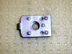 Гайка кріплення крила Ланос GM