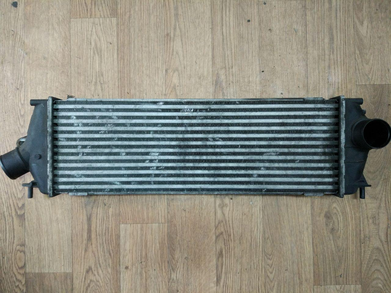 Радіатор інтеркулера Renault Trafic, Opel Vivaro 2.0, 2.5, 2006-2014, 8200411160 (Б/У), фото 1