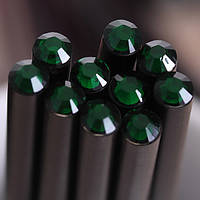 Оригинальный и модный простой карандаш черного цвета с зеленым кристаллом