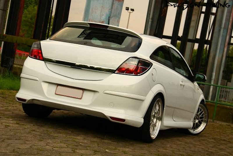 Спойлер козирок тюнінг Opel Astra H GTC стиль OPC