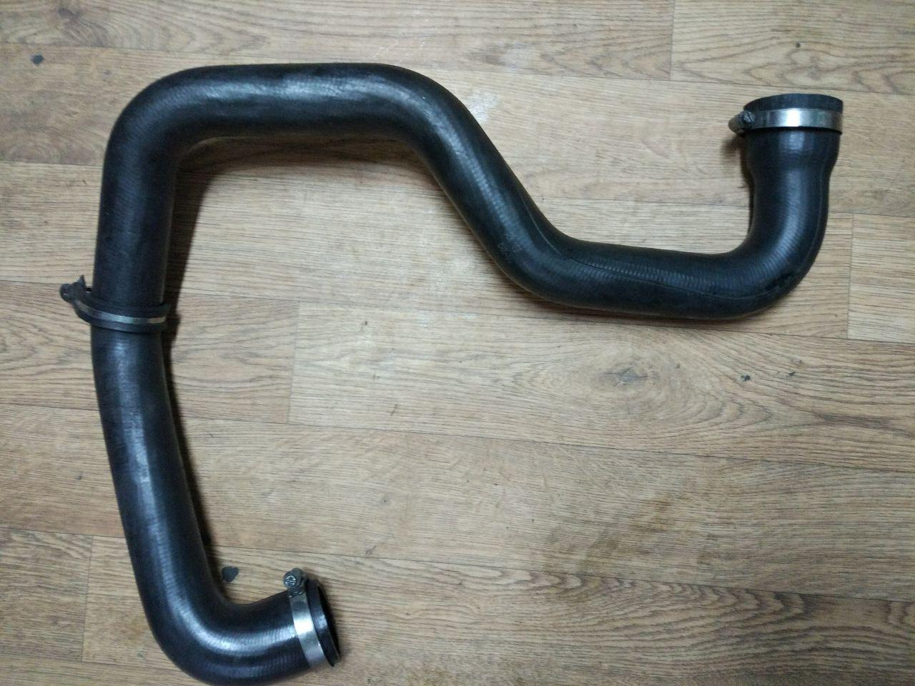 Патрубок інтеркулера (правий) Renault Trafic, Opel Vivaro 1.9, 2001-2006, 8200140081 (Б/У)