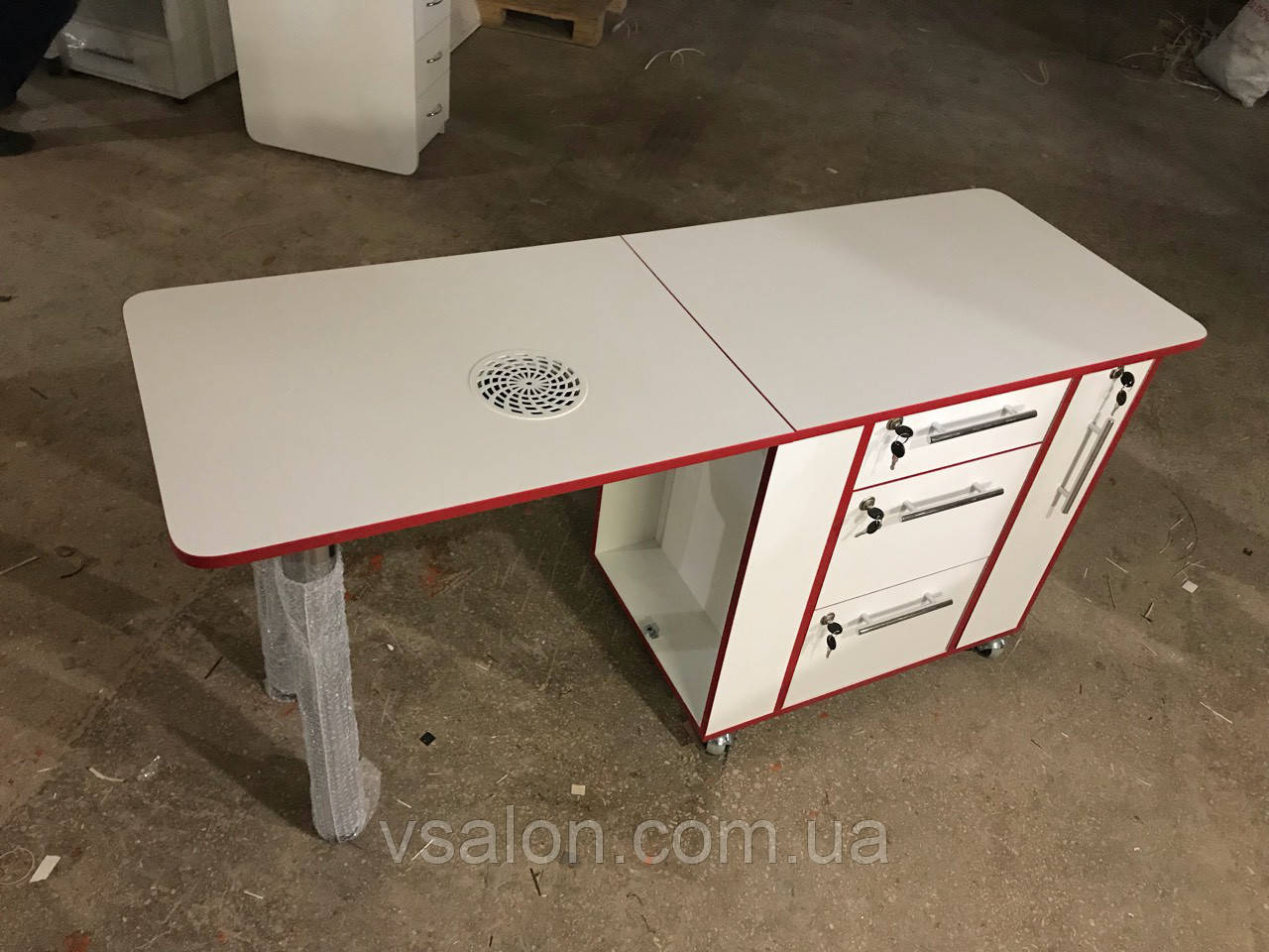 Стіл манікюрний складаний на коліщатках V98/1