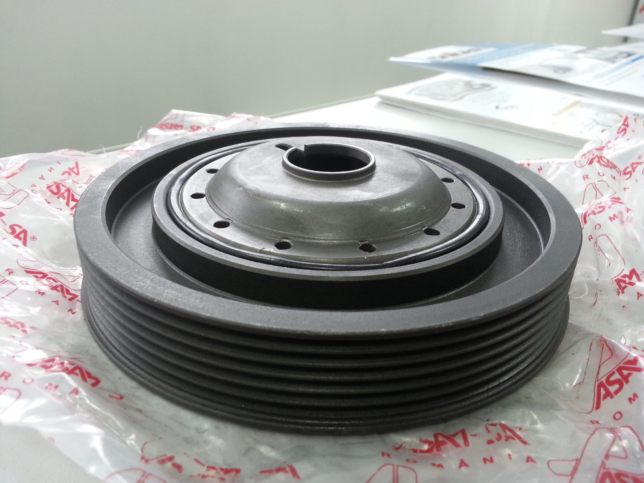 Шків колінвала на Дача Дача Дачія Рено Логан Ларгус 1,5 dCI ASAM 30477 123033245R, фото 1