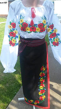Український жіночий вишитий костюм для виступів . Квітник.