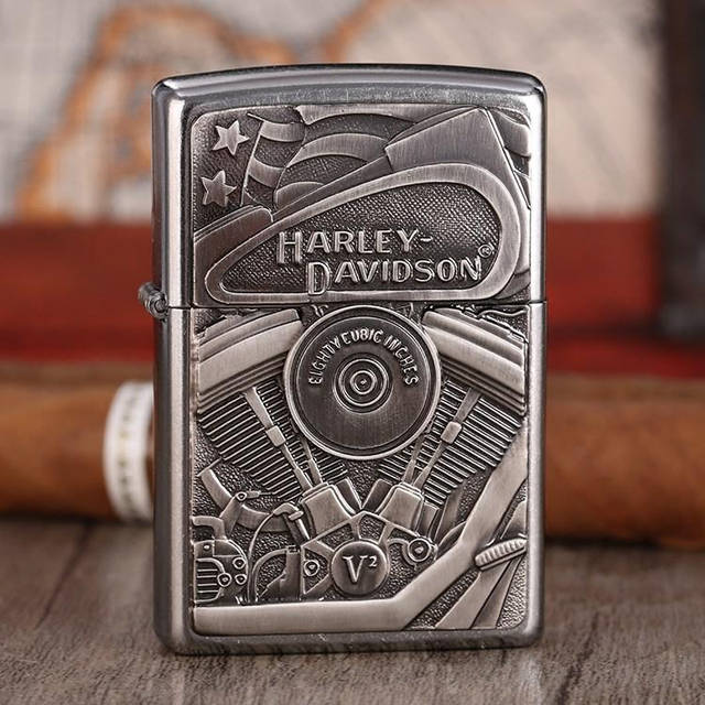 Зажигалка Zippo Harley-Davidson Motor Flag Emblem Street Chrome
