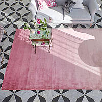 Однотонний блідо-рожевий натуральний тканий килим із бананового шовку