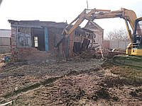 Демонтаж дач и ветхих домов. Вывоз строительного мусора, грунта