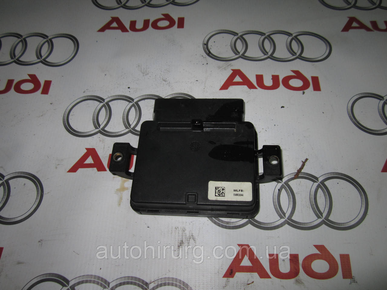 Блок керування паркувальним гальмом AUDI A8 D3 (4E0907801)