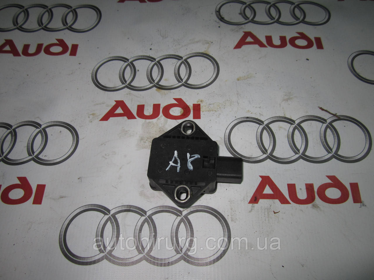 Датчик прискорення AUDI A4 B6 (8E0907637A)