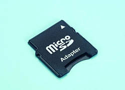 Адаптер з MicroSD на MiniSD удвічі більший