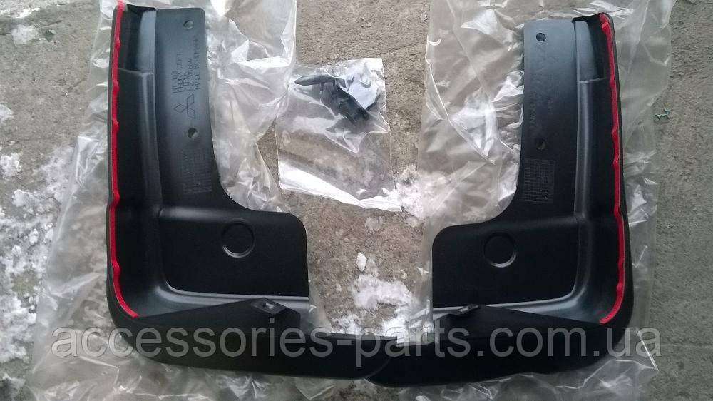 Комплект Бризковиків Mitsubishi Outlander Нові Оригінальні , фото 1