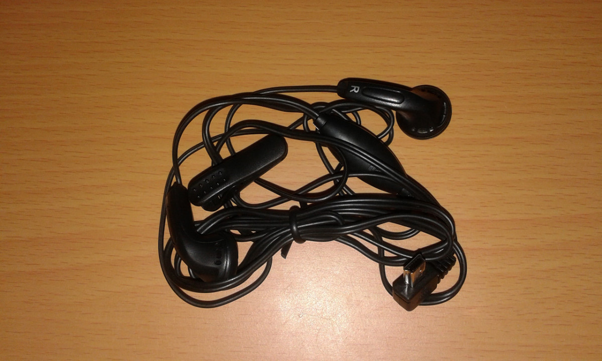 Гарнитура Fly miniUSB код P106-232130-001 для ds105. ds113. ts90