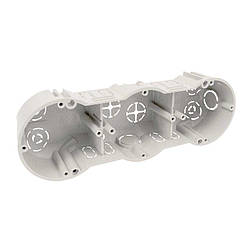 Коробки приладові тримісні KP 64/3