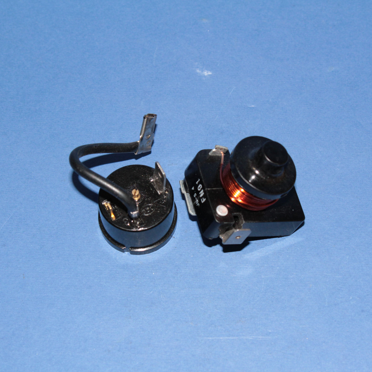 Пуско-захисне реле для холодильника "німець" FN91