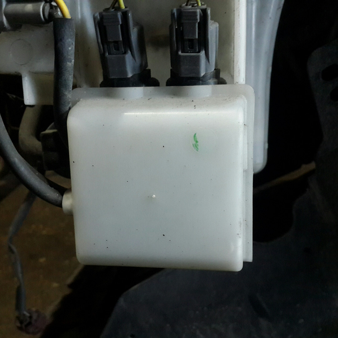 Кришка насоса омивача Subaru Outback, Legacy B13 03-08, 86616AG000