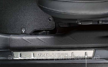 Накладки на пороги Неіржавка сталь Mitsubishi Outlander XL II 2006-2012 Нові Оригінальні , фото 1