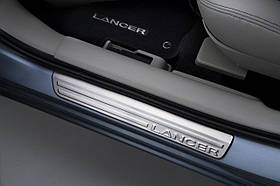 Накладки на передні пороги Mitsubishi Lancer седан X 2007+ Нові Оригінальні 
