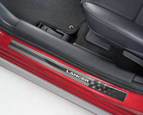 Накладки дверних порогів Передні Sportback Mitsubishi Lancer седан X 2007+ Нові Оригінальні 