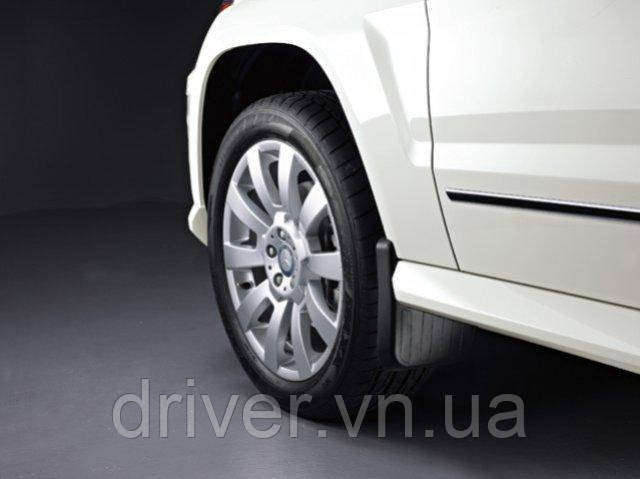 Бризковики Mercedes-Benz GLK 300 (08-12,12-) оригінальні передні \ 2 шт