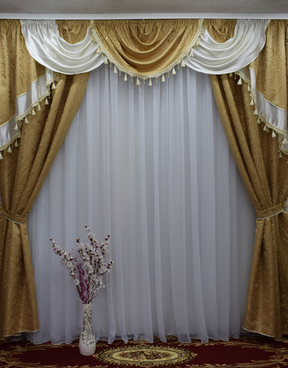 Комплект штор із ламбрекеном "Ніколетта"