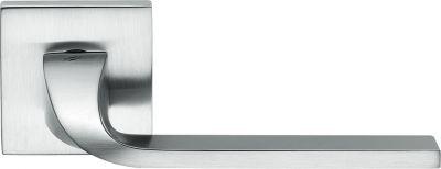 Дверна ручка на розетці Colombo Isy BL 11 CM Хром матовий