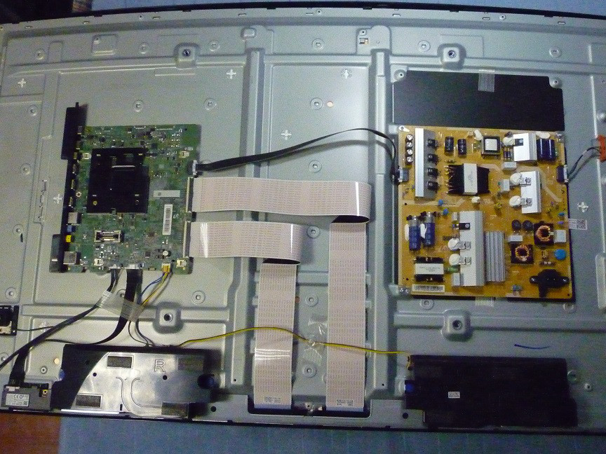 Плати від LED TV Samsung UE49MU6202KXXH по блоках (розбита матриця).