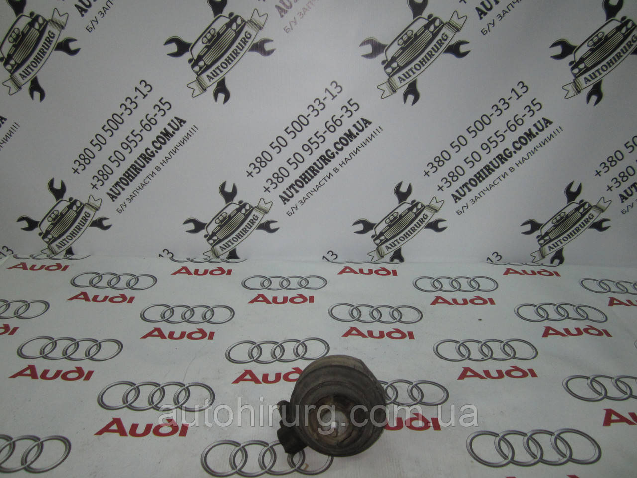 Подушка двигуна AUDI A6 C5 (483199379)