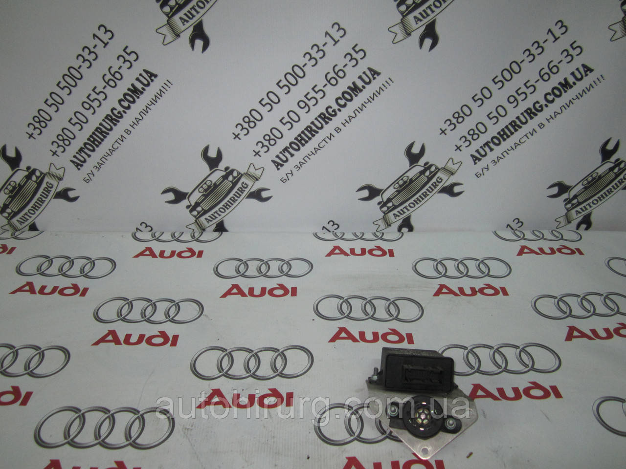 Блок керування кутом нахилу фар AUDI A8 D3