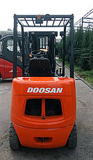 Дизельний Корейський вилковий навантажувач 1,8 тонни Doosan D18S5 б/у, фото 2