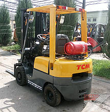 Газовий вилковий навантажувач 1,5 тонни TCM FG15N18T б/у, фото 5