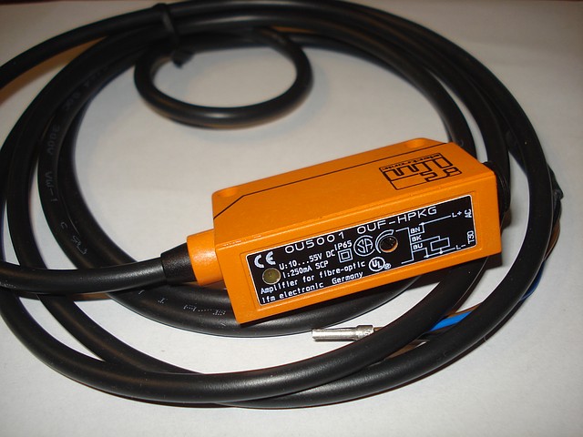 Efector OU5001 OUF-HPKG Оптоволоконные датчики IFM Electronic в прямоугольных корпусах # 30 - фото 1 - id-p4761593
