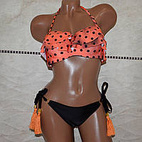 Симпатичный молодежный раздельный купальник бикини на завязках оранжево-черного цвета в горох размерами M,L.