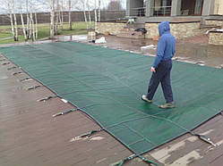 Захисне накриття на басейн