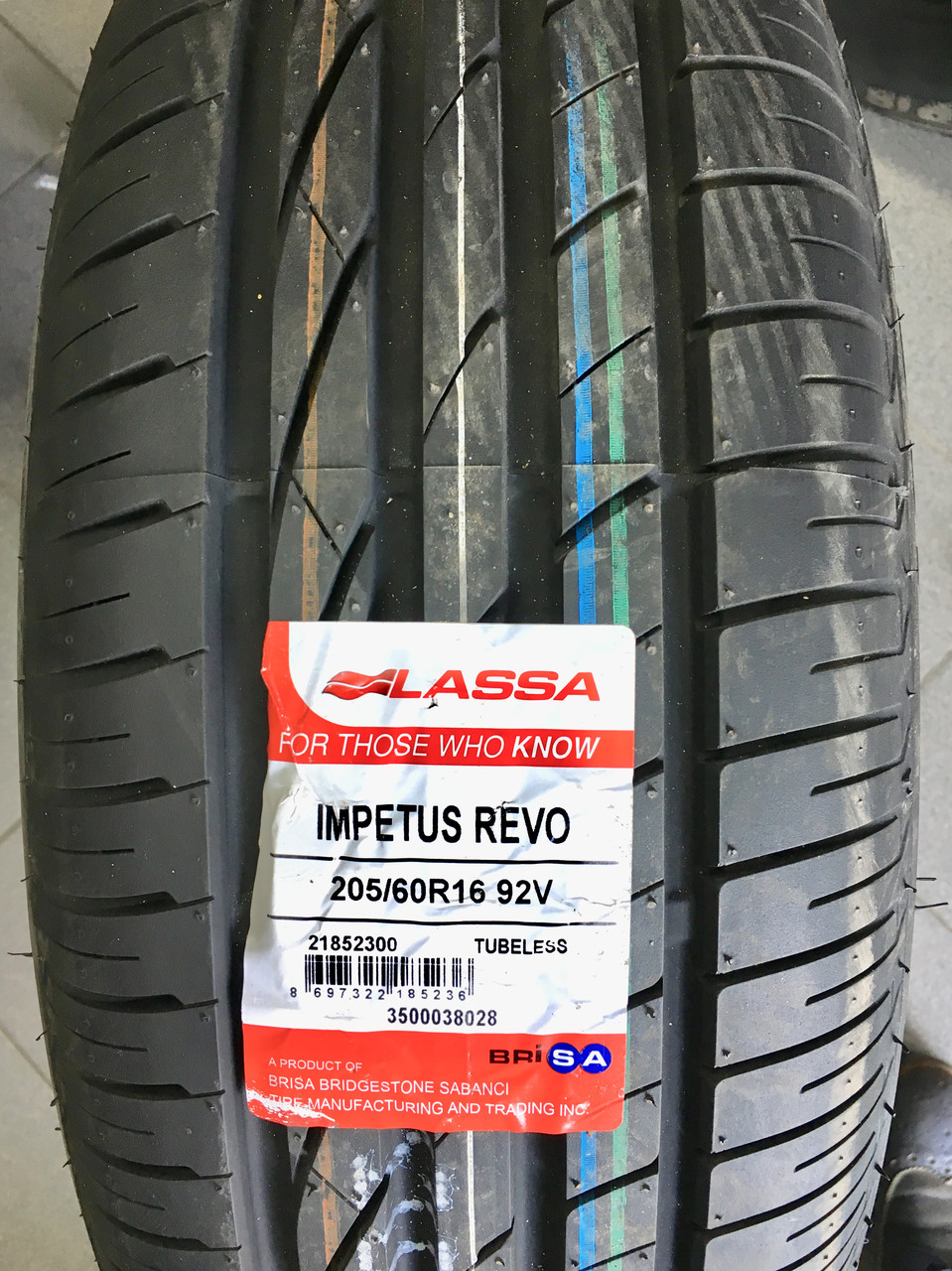 Літня шина Lassa Impetus Revo 205 / 60 R16 92V